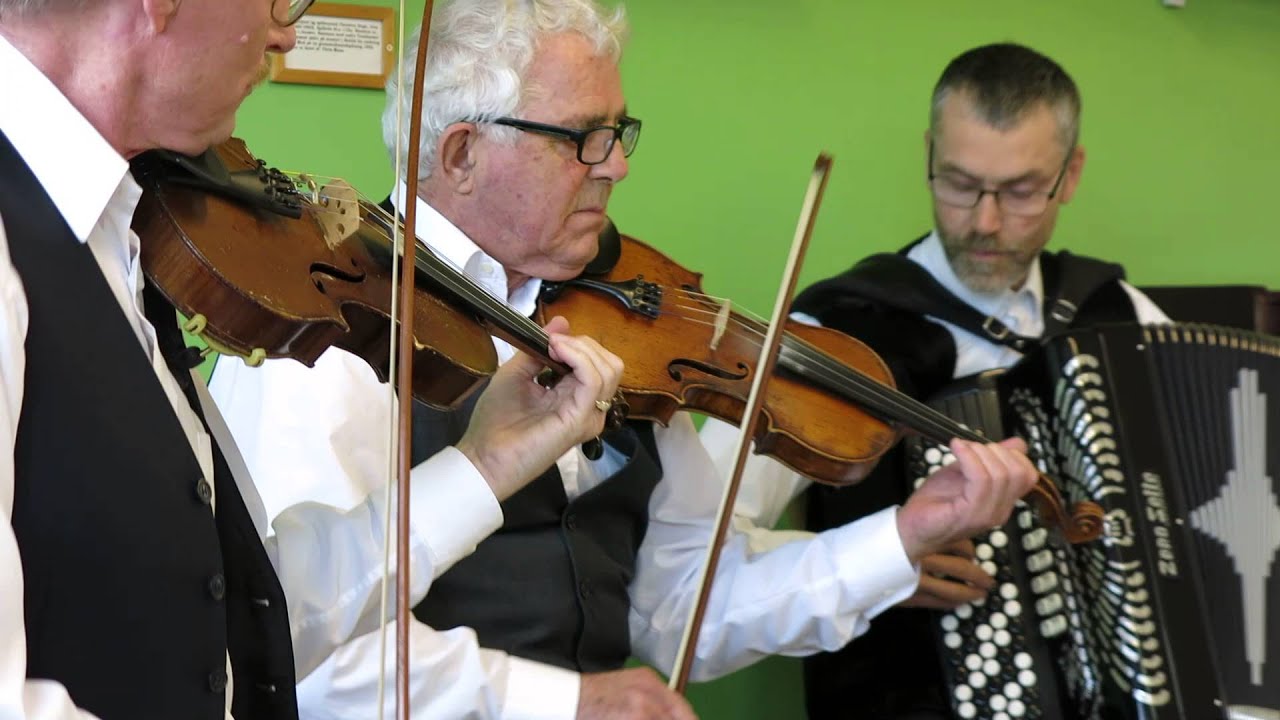 "Brøndums hopsa" - Danish folkdancemusic