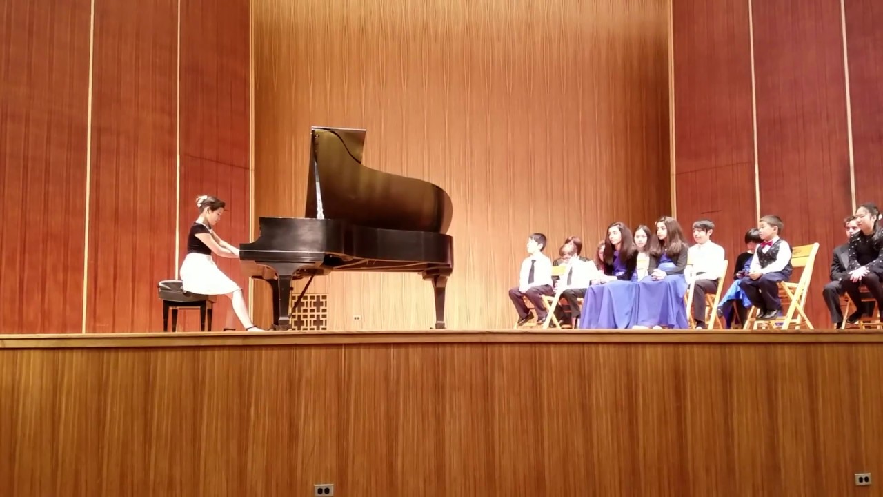 Alissa playing "Diamonds on the Water" by Rossi