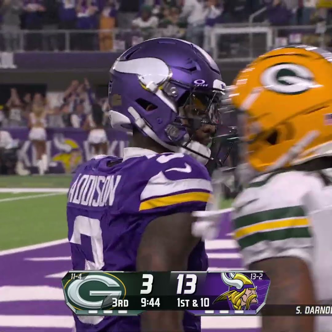 Jordan Addison catches for a 18-yard Touchdown vs. Green Bay Packers