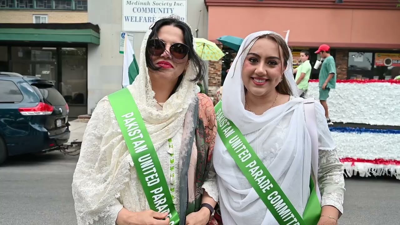 Pakistan Independence Day parade in Devon Ave, Chicago 