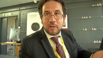 Touchscreen showcase brings phones and tablets alive