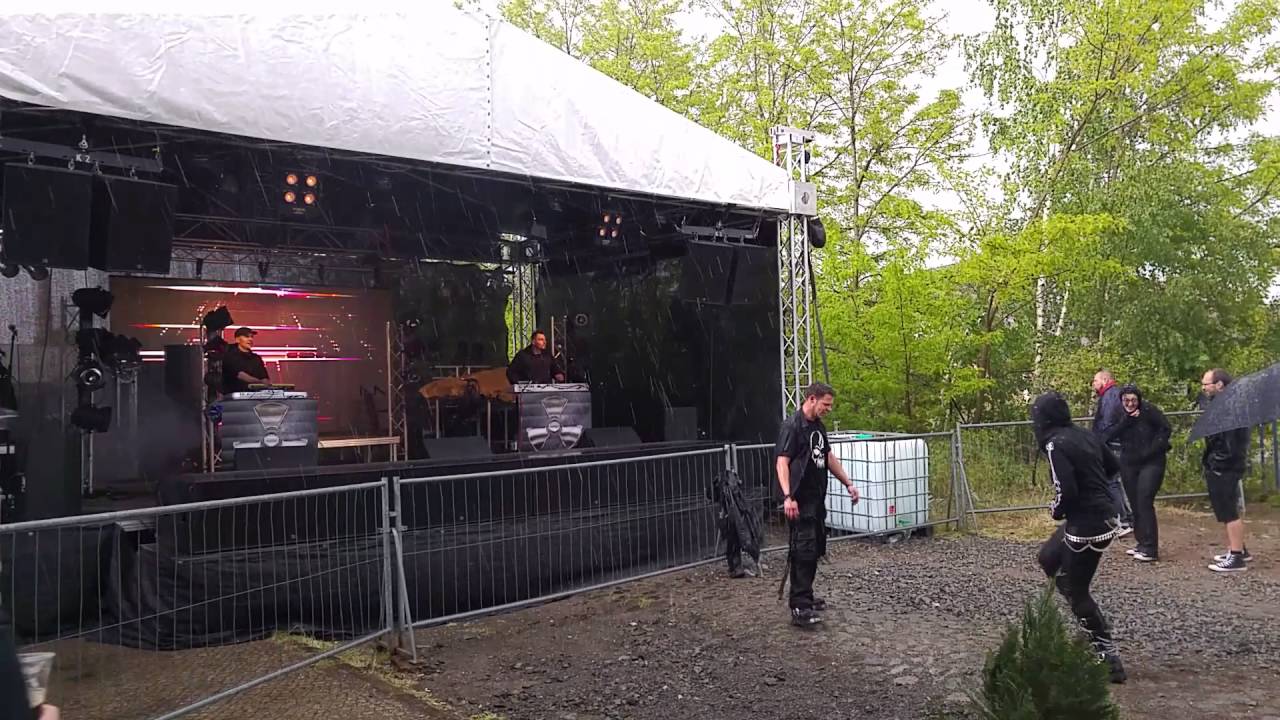 Neustrohm - Sturmpioniere live