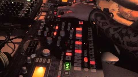 Korg eMX + Korg eSX + Kaoss Pad 3 - Minimal Housy Impro