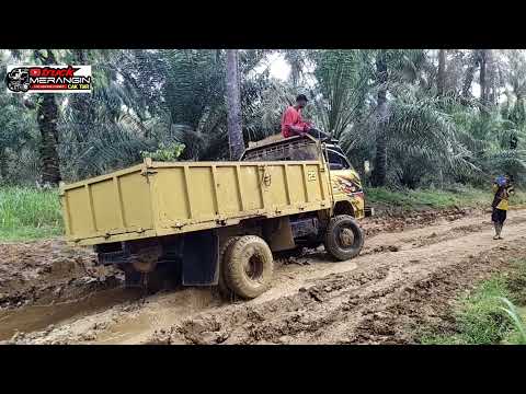 Umplung 4x4 truk