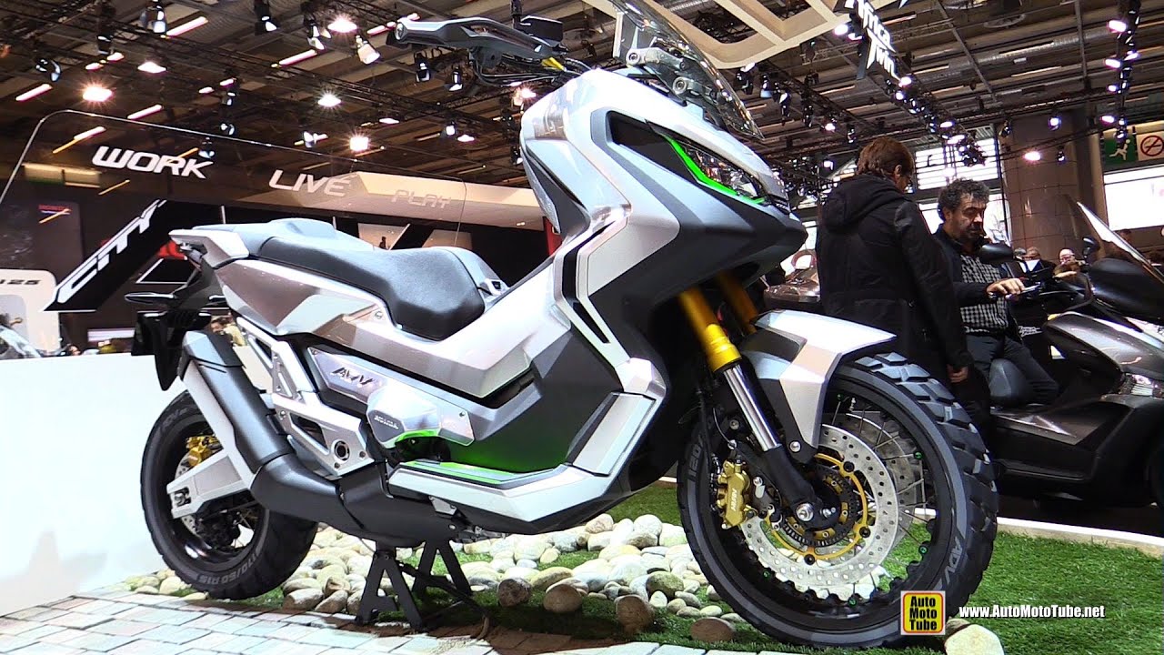 Honda ADV Concept Scooter - Walkaround - 2015 Salon de la ...