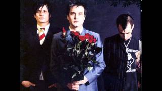 Blink 182 - Heart's All Gone [HD]