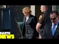 Crowd Boo's Amber Heard Leaving Court