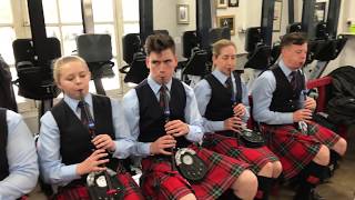 Vignette de la vidéo "Field Marshal Montgomery Pipe Band playing Twist-Trap Practice Chanters"