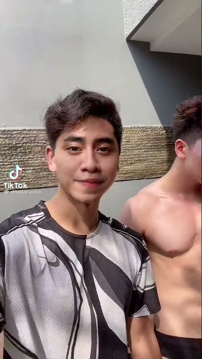 dua artis ini viral di tiktok 😋😍 #indonesia #lgbt #viral #tiktok #fyp #viraltiktok #gay