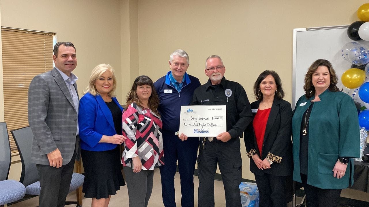 Gr8 Acts of Kindness winner devotes his life to protecting others - YouTube