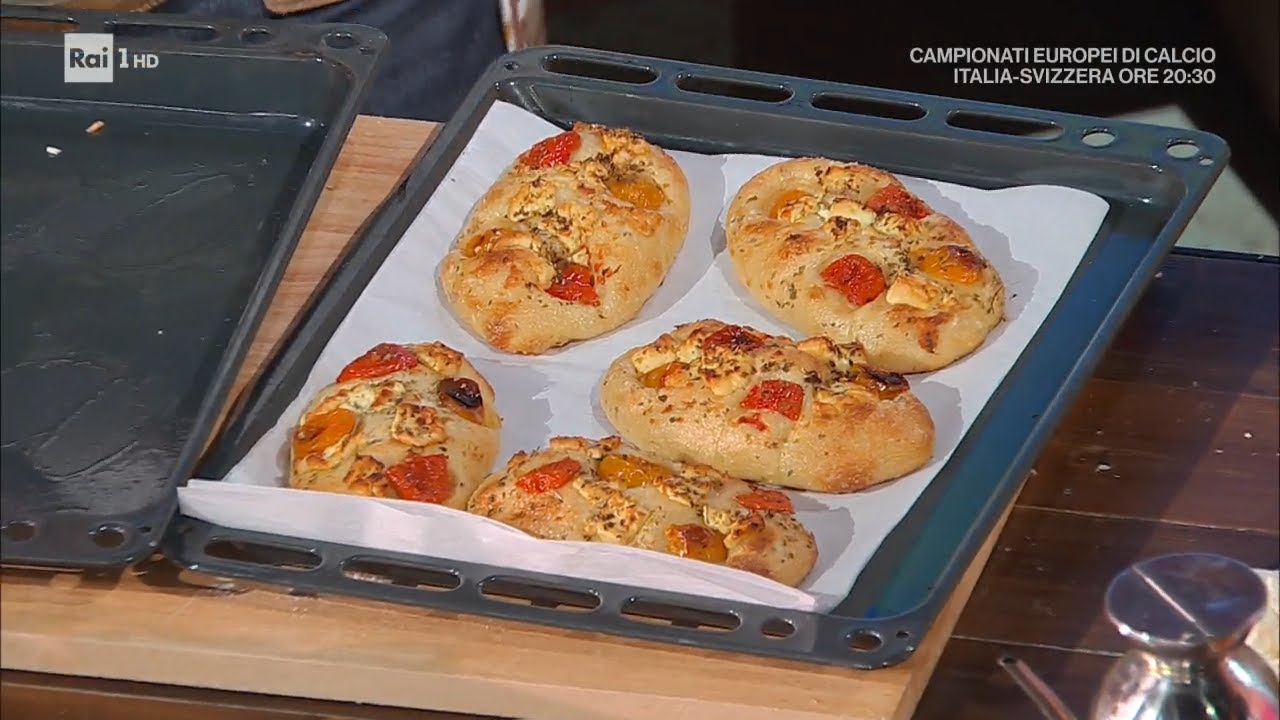 Pane greco al pomodoro - E' sempr Mezzogiorno 16/06/2021