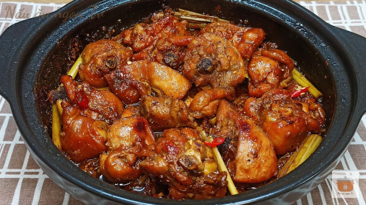 Nồi GÀ KHO SẢ ngon nhất tôi từng ăn, nguyên liệu đơn giản không cần nước dừa, GÀ KHO SẢ ỚT
