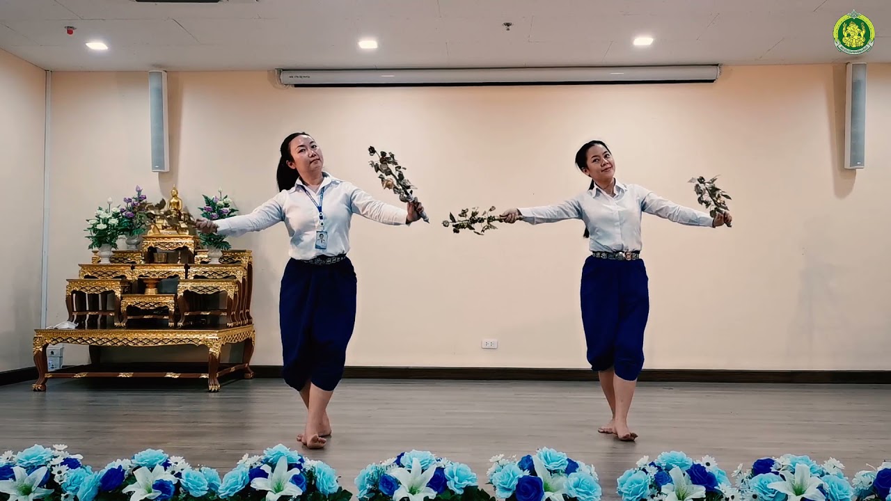 ฉุยฉายกิ่งไม้เงินทอง