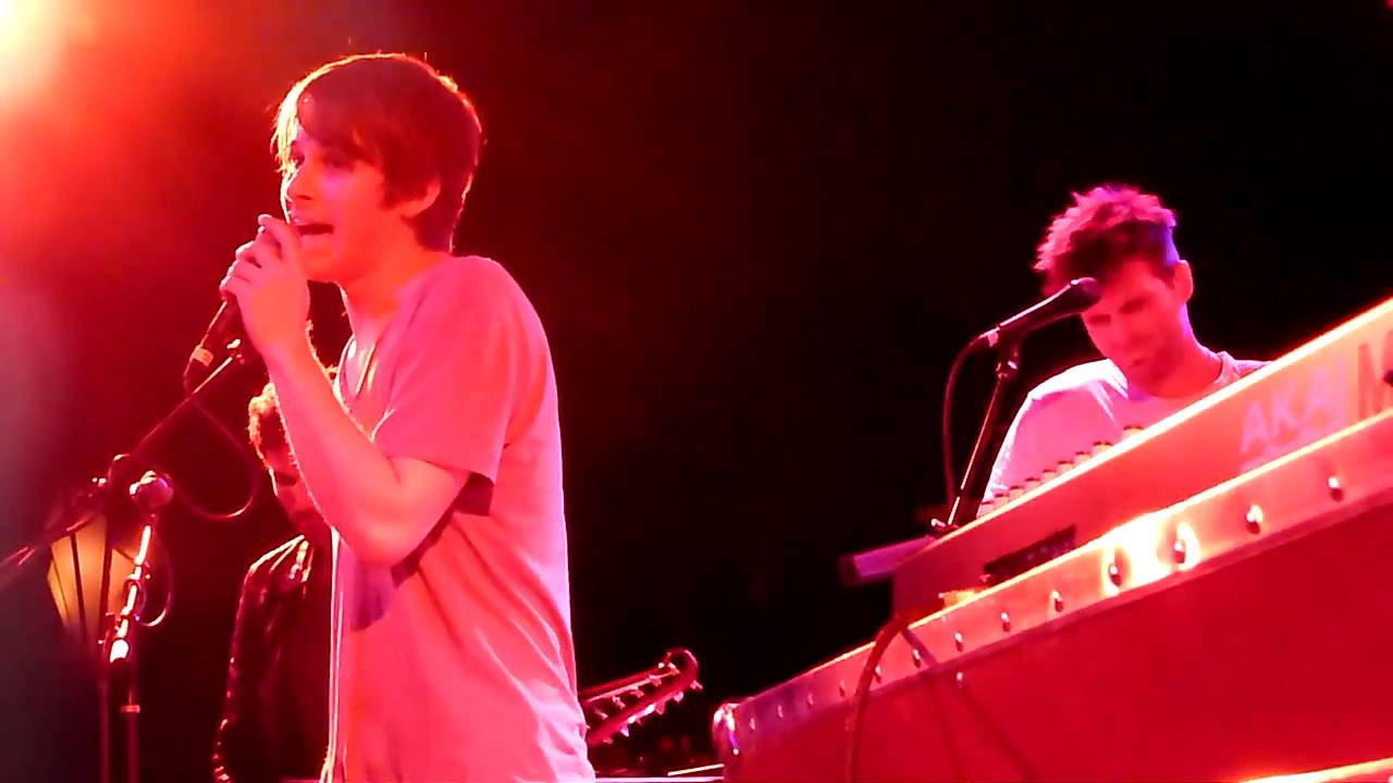 Foster The People - Pumped Up Kicks (2011) Hollywood The Roxy