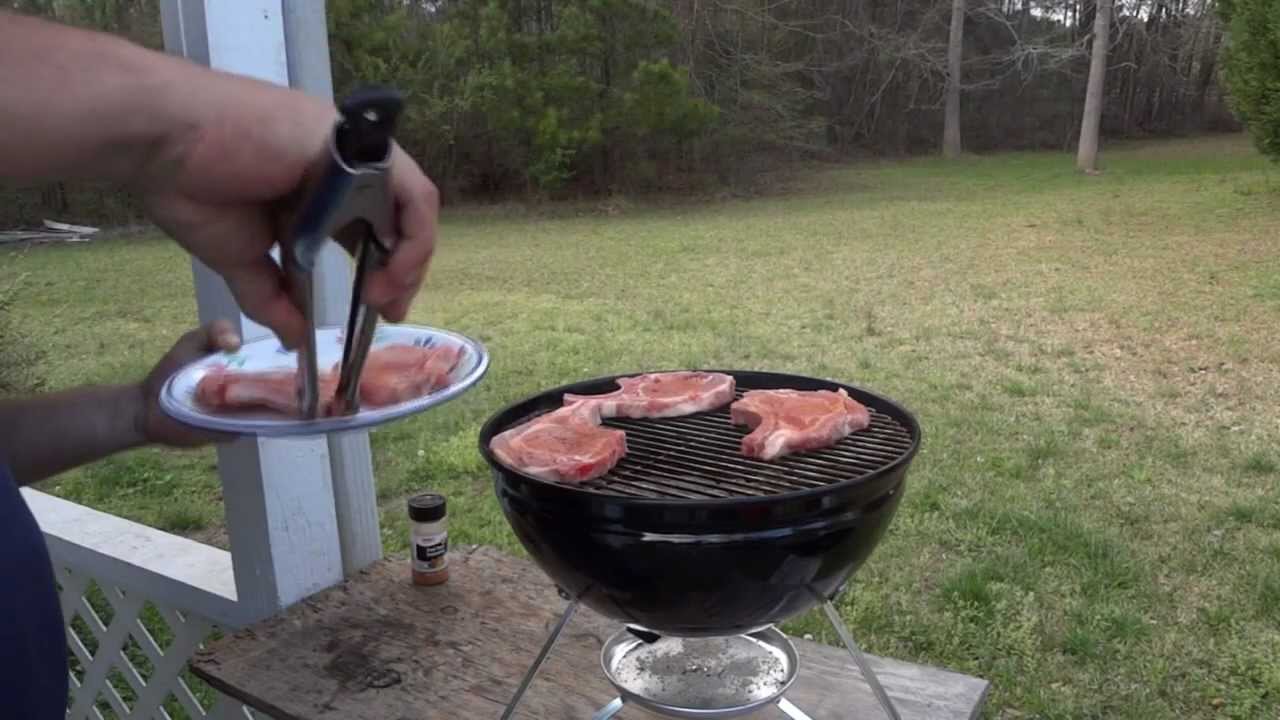 Støvet Åben mærkning Weber Smokey Joe - Grillin' BBQ Pork Chops - YouTube