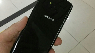 Galaxy S8 shiny black color hands on leak screenshot 4
