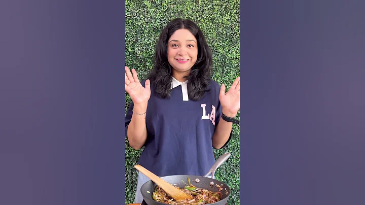 Lets Try Instagram Trending Papad Spring Rolls😱..Spring Rolls Recipe #Shorts #FoodHacks #StreetFood