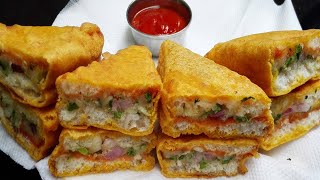 Aloo Bread Pakora Ramzan Special Recipe .... Bread Pakora By Tiktok  Food Ramzan Food Transmission