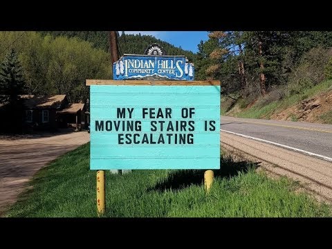 the-story-behind-that-punny-sign-in-indian-hills