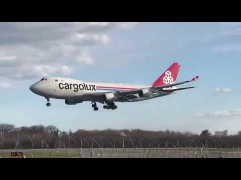 #shorts #747 ARREMETIDA PS CATRAPO COM 747?! CARGOLUX FREAK MOMENT Luxembourg-Findel Airport!
