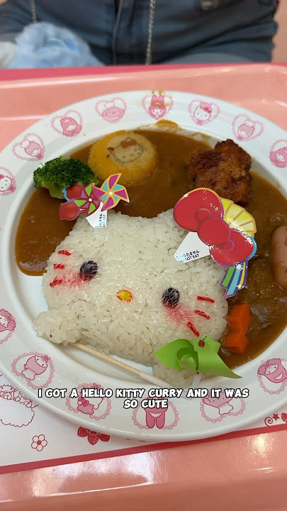 What I eat at Sanrio Puroland in Japan 🇯🇵
