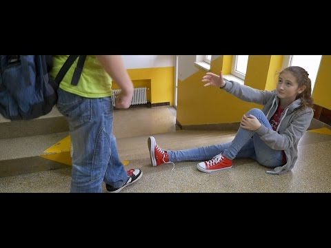 Video: Slabost zadních nohou zlatých retrívrů