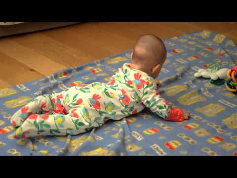 Video: Cosa può fare un bambino nella fase sensomotoria?