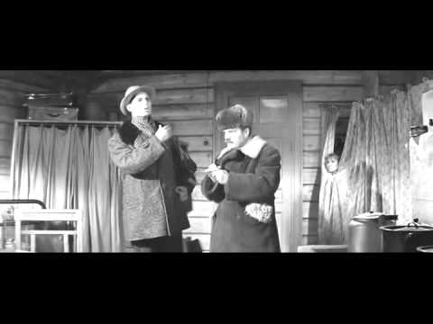 Печку белить девчата
