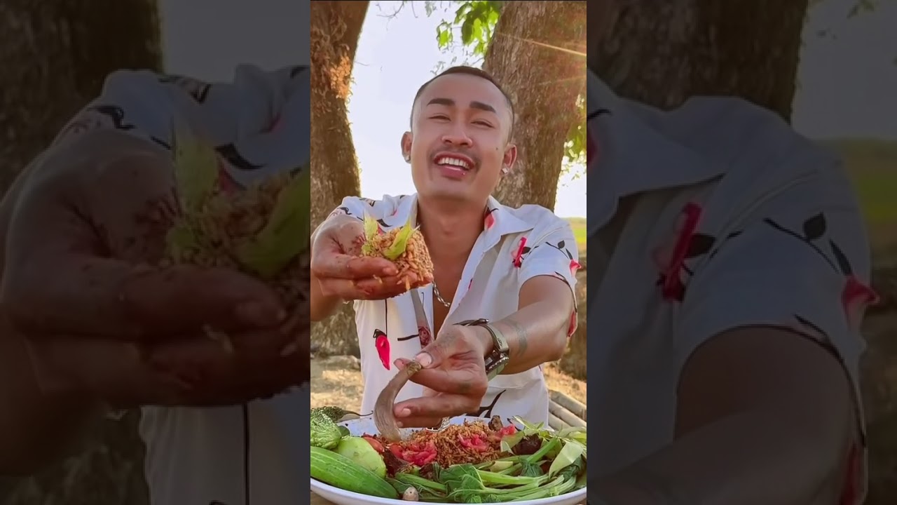 လယ်ထဲမှာ လေအေးအေးနဲ့ ငပိရည်တို့စရာစုံစုံနဲ့ ထမင်းမြိန်မြိန်စပ်စပ် စားဖြစ်တာလေးပါ 🥰