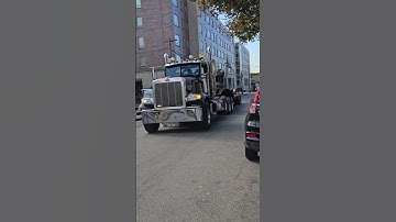 LARGE Peterbilt working in the Oranges the other day