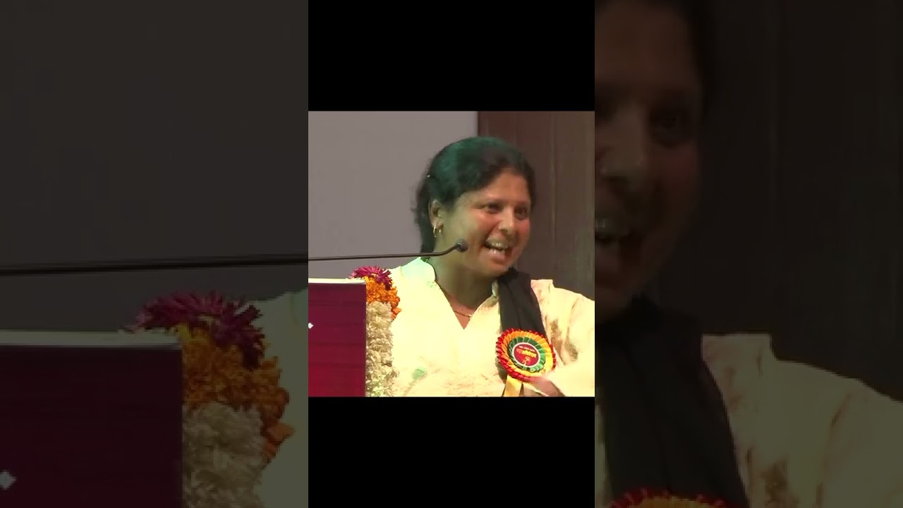 Sushmatai Andhare   सुषमा अंधारे   Sushma Andhare 