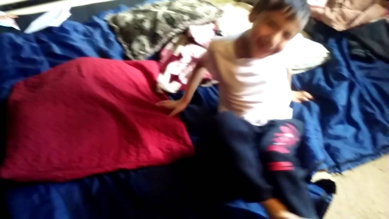 I'm playing with my friend - YouTube