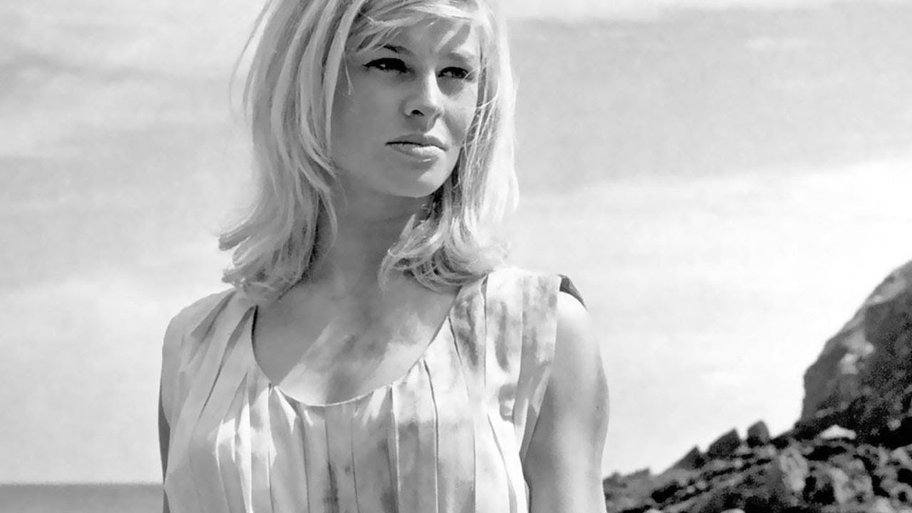 Tribute To Julie Christie An Icon Of The Swinging Sixties YouTube