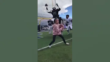 This little girl dropped a college football player 😱😂 (via _kidwilliams_/TW)