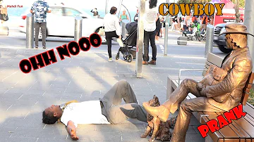 #Cowboy_prank in Melbourne  and Brisbane . super funny reactions. lelucon statue prank. luco patung