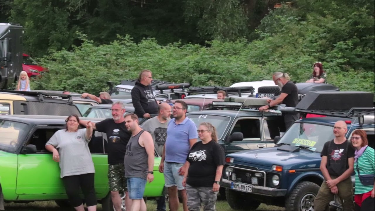 Gruppenfotos vom Jubiläumstreffen 2025