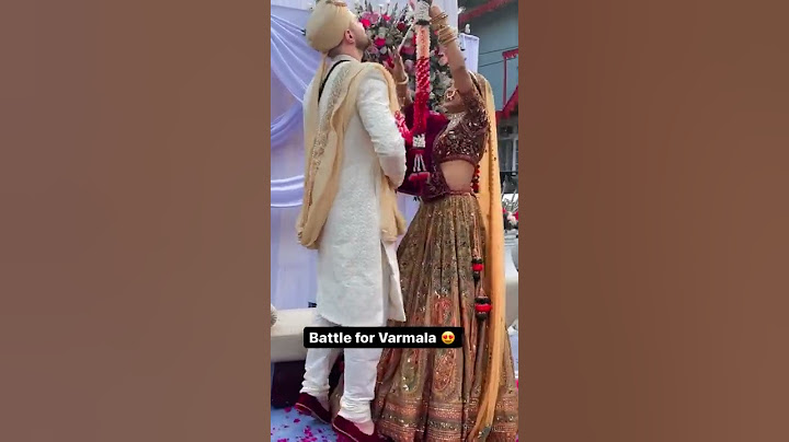 Bride-Groom Jaimala masti scene ||  Indian Wedding Varmala Scene