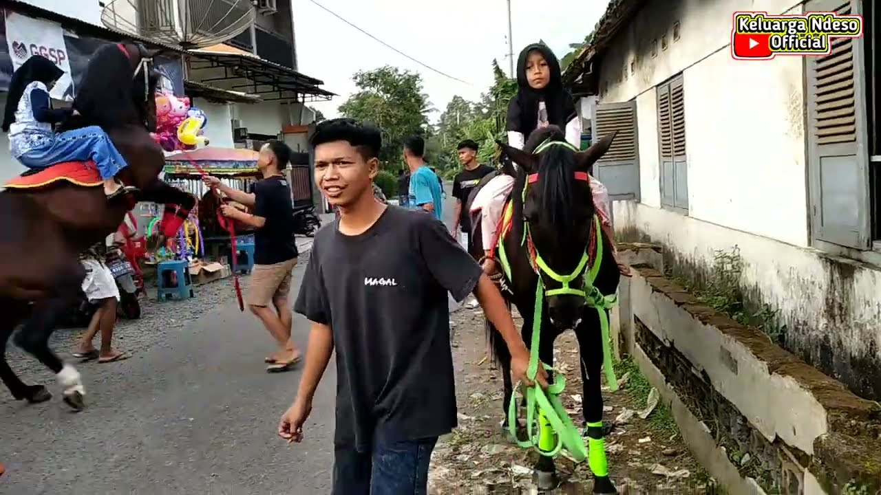 Ngabuburit di Pasar Seren