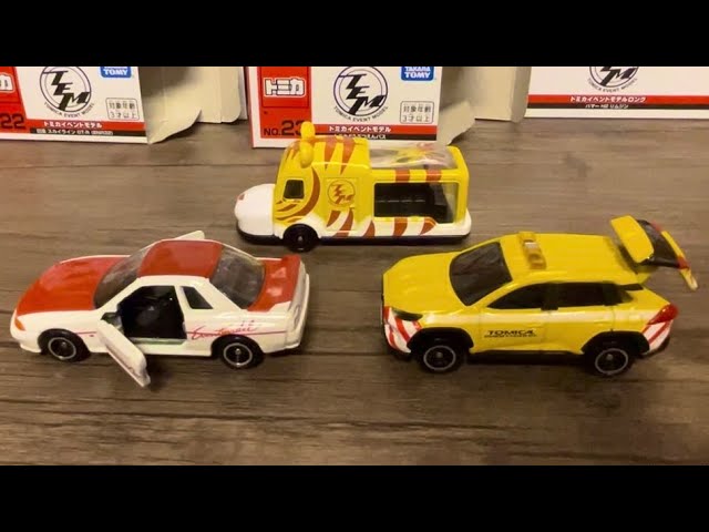 A truly exciting lineup! Check out the event models making their