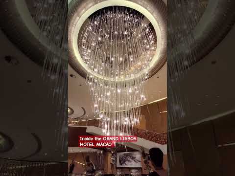 IGT - Queen Isabella Slot - Taj Mahal Hotel and Casino - Atlantic City, NJ