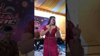 Badan Ginuk Lagi Manggung