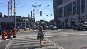 Advanced Green Arrow For Southbound Drivers At Bathurst And St Clair Avenue West