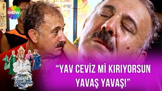 Hindistan Sokaklarında Faik Öztürke Masaj Ve Bakım Vakti Dünya Güzellerim