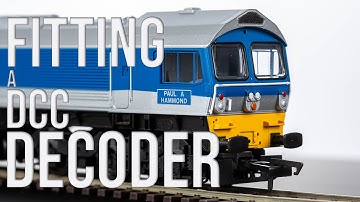 How to Fit a DCC Decoder to a DCC Ready Train - Hornby Class 59