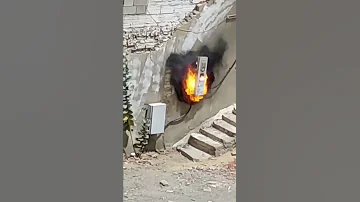 انفجار عداد كهرباء اكثر من 10 مرات 