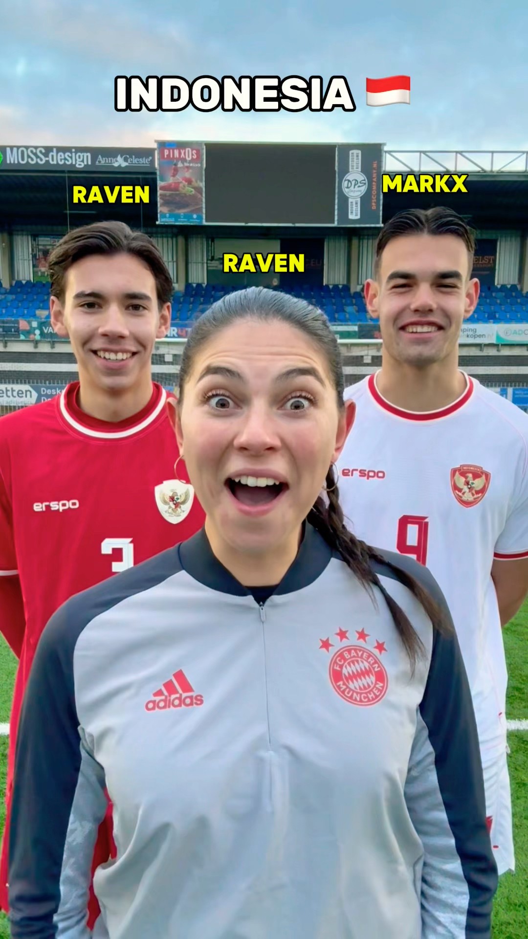 Football Telepathy Challenge vs Pros ??
