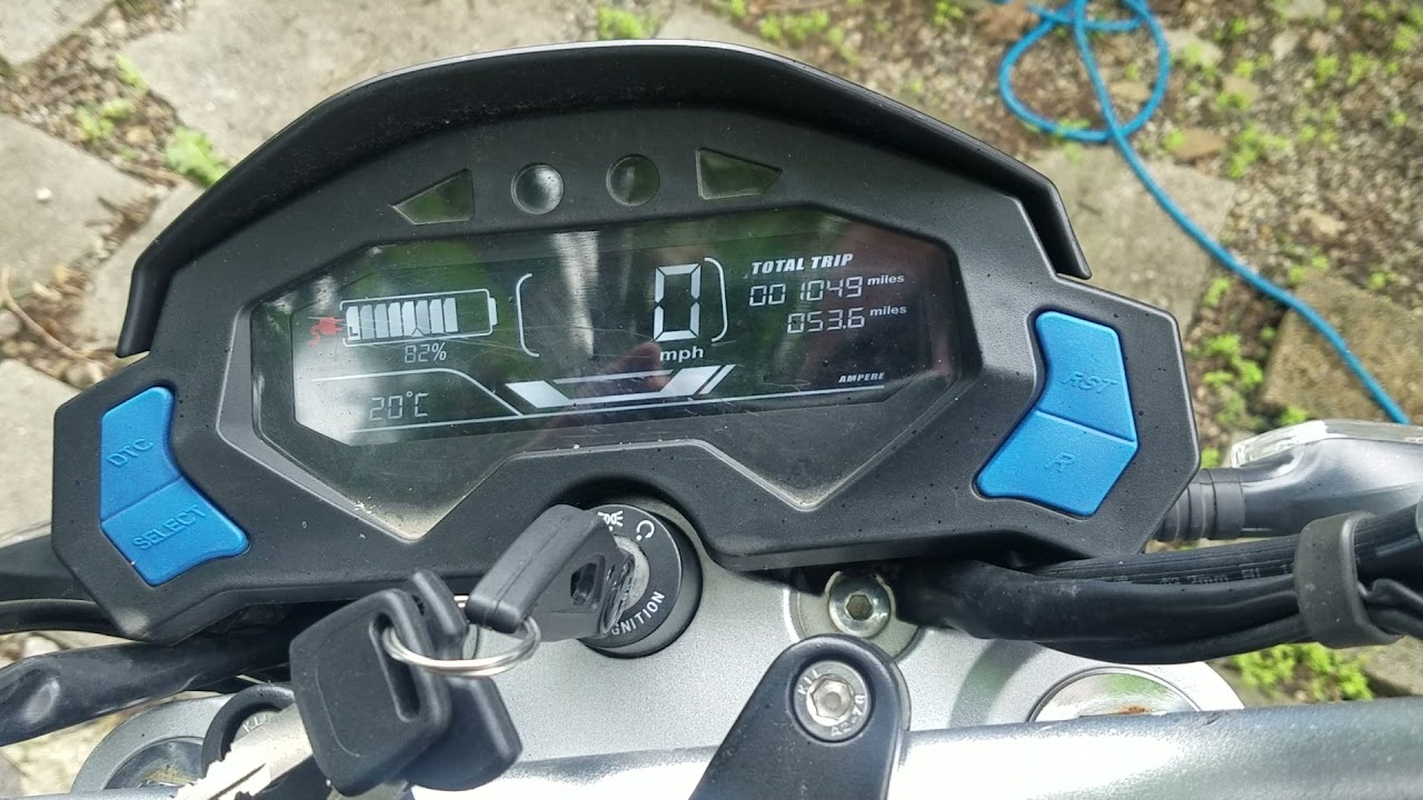 CSC City Slicker Charging and Battery Removal.