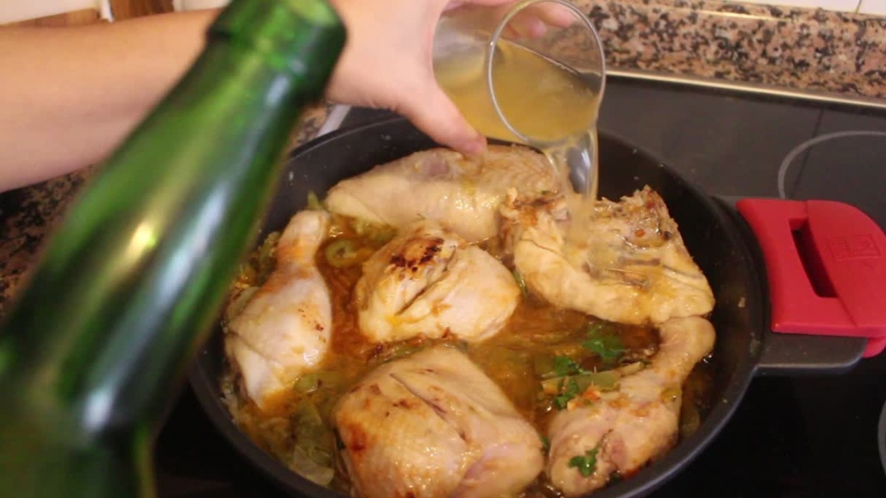 PITU CALEYA - Receta Tradicional Asturiana | Cómo Preparar el Auténtico Pollo de Aldea
