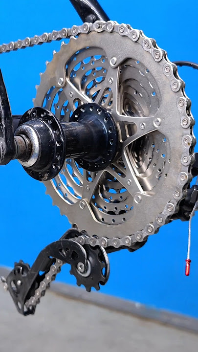 How to wash a drivetrain so well that the bicycle rides very well, quietly and quickly