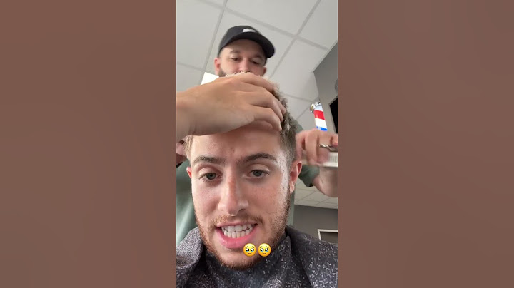 Michou dit adieu à ses cheveux..
